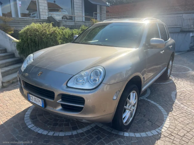 Auto - Porsche cayenne