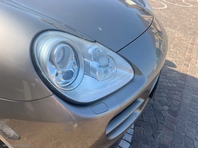 Auto - Porsche cayenne