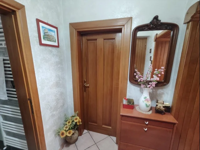 Appartamenti in Vendita - Appartamento in vendita a rogliano zona residenziale