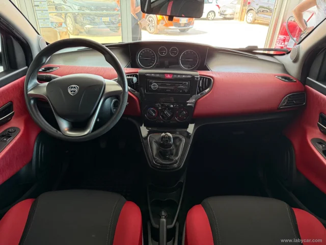 Auto - Lancia ypsilon 0.9 t.air 85cv 5p. met.ec. gold