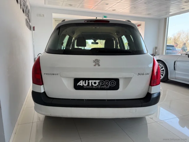 Auto - Peugeot 308 1.6 8v e-hdi 112 cv s&s sw active