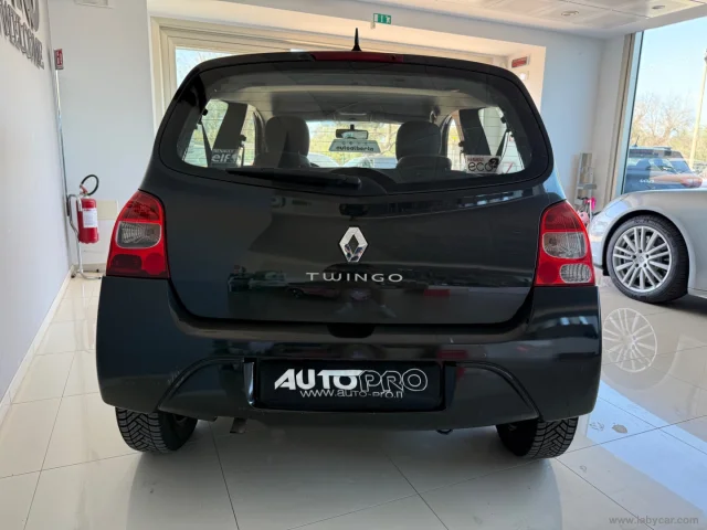 Auto - Renault twingo 1.2 lev live