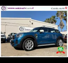 Auto - Mini mini cooper se bus. countrym.all4 aut