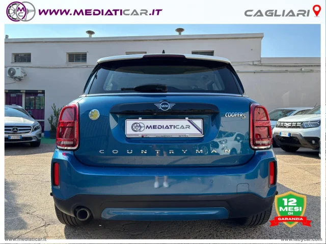Auto - Mini mini cooper se bus. countrym.all4 aut