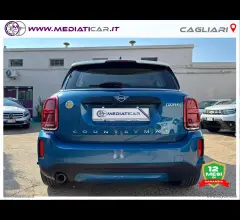 Auto - Mini mini cooper se bus. countrym.all4 aut