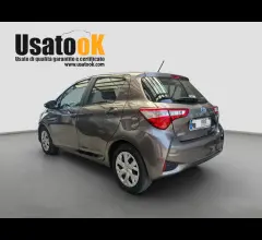 Auto - Toyota yaris 1.5 hybrid 5p. aut.