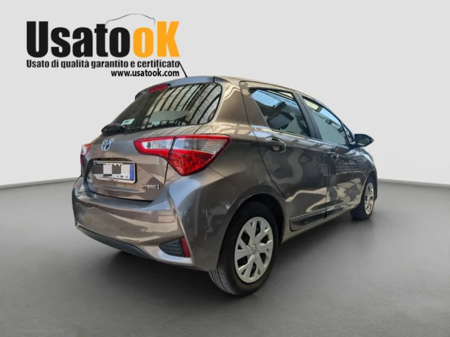 Auto - Toyota yaris 1.5 hybrid 5p. aut.
