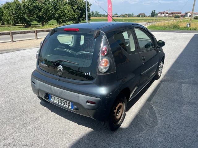 Auto - Citroen c1 1.0 3p. attraction