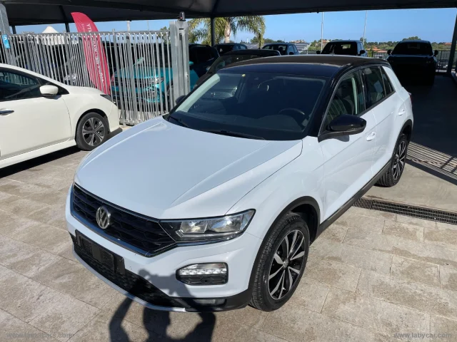 Auto - Volkswagen t-roc 1.6 tdi scr style bluemotion tech.