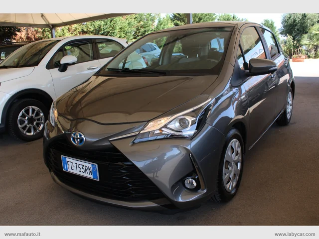 Auto - Toyota yaris 1.5 hybrid 5p. business