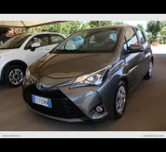 Auto - Toyota yaris 1.5 hybrid 5p. business