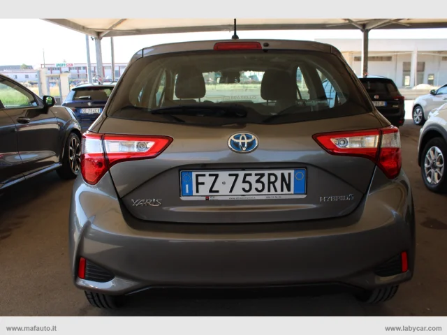 Auto - Toyota yaris 1.5 hybrid 5p. business