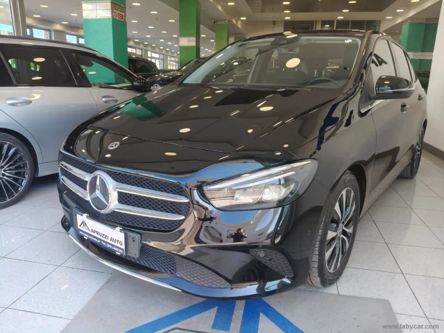 Auto - Mercedes-benz b 180 d automatic sport