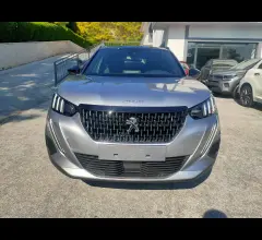 Auto - Peugeot 2008 puretech 130 s&s eat8 gt