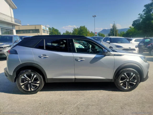 Auto - Peugeot 2008 puretech 130 s&s eat8 gt