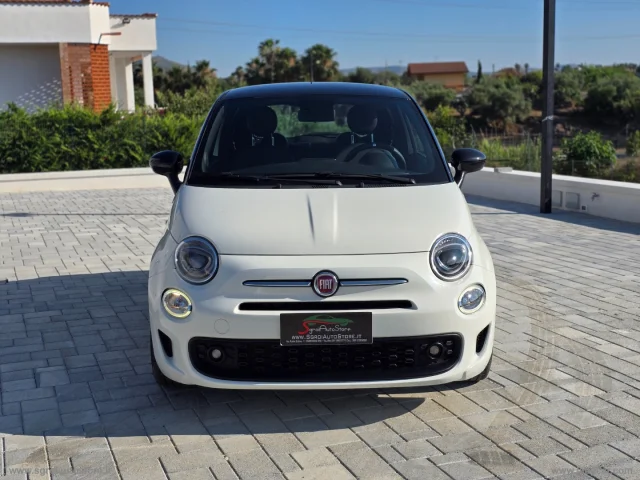Auto - Fiat 500 1.0 hybrid hey google