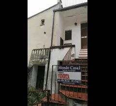 Casa indipendente in vendita a rogliano centro storico