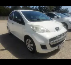 Peugeot 107 1.0 68 cv 5p. allure