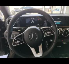 Auto - Mercedes-benz a 180 d automatic sport