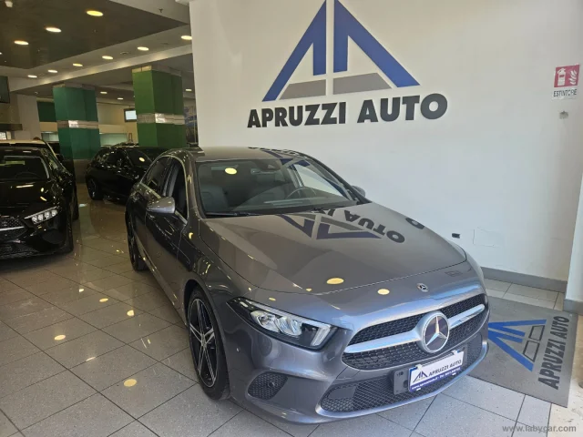 Auto - Mercedes-benz a 180 d automatic 4p. sedan sport