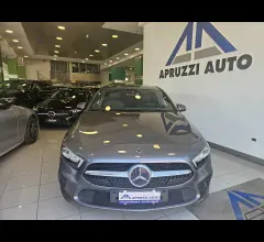 Auto - Mercedes-benz a 180 d automatic 4p. sedan sport