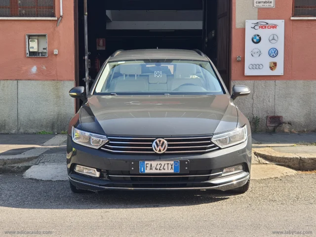 Auto - Volkswagen passat var. 1.6 tdi dsg