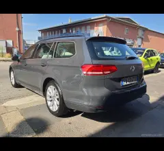 Auto - Volkswagen passat var. 1.6 tdi dsg