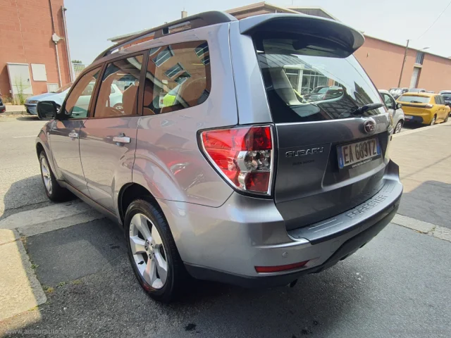 Auto - Subaru forester 2.0d