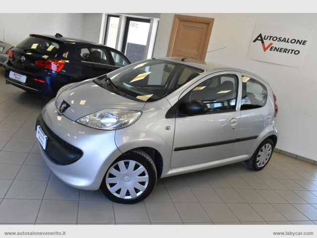 Peugeot 107 1.0 68 cv 5p. plaisir
