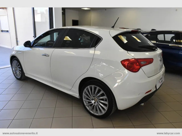 Auto - Alfa romeo giulietta 2.0 jtdm-2 140 cv exclusive