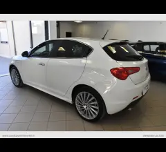 Auto - Alfa romeo giulietta 2.0 jtdm-2 140 cv exclusive