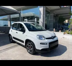 Fiat panda 1.0 firefly s&s hybrid city life