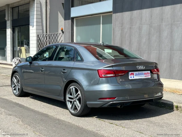 Auto - Audi a3 sedan spb 1.6 tdi 116cv s tronic sport