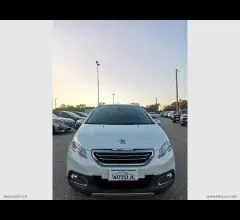 Auto - Peugeot 2008 1.6 e-hdi 92 cv s&s allure