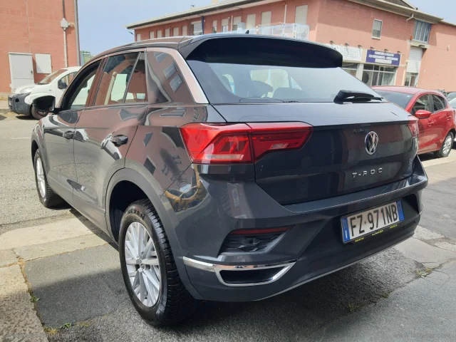 Auto - Volkswagen t-roc 1.6 tdi 115 cv