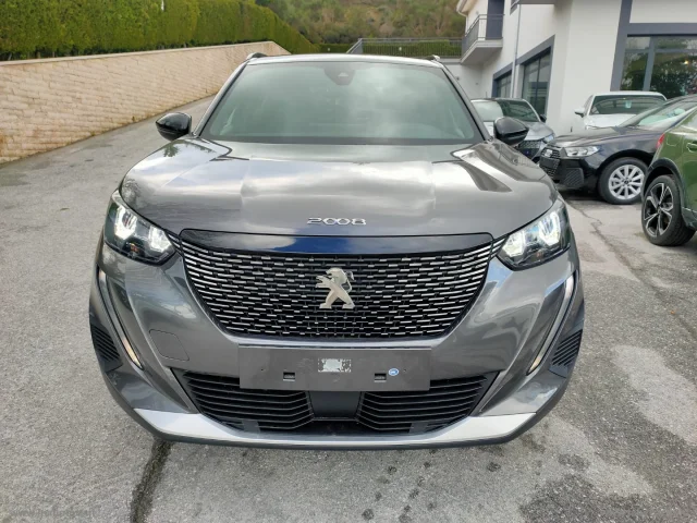 Auto - Peugeot 2008 puretech 130 s&s allure
