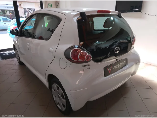 Auto - Toyota aygo 1.0 12v vvt-i 3p. sol connect mmt