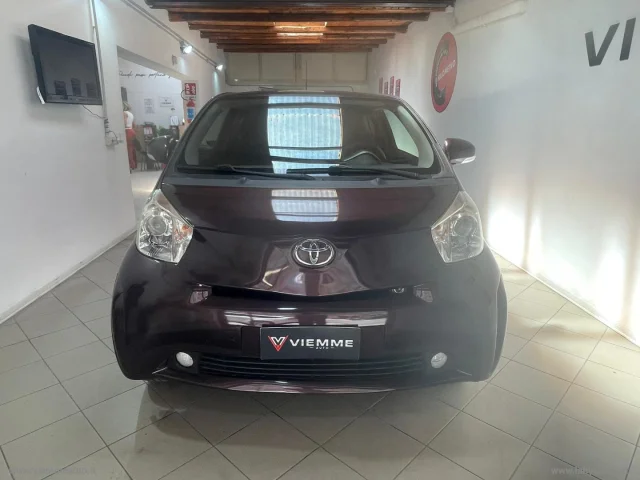 Auto - Toyota iq 1.0 sol