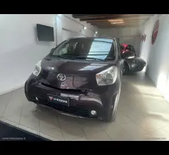 Auto - Toyota iq 1.0 sol