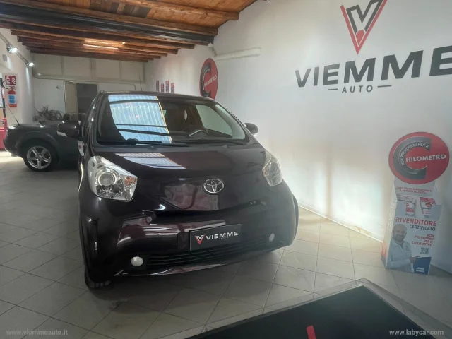 Auto - Toyota iq 1.0 sol