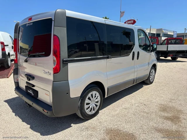 Auto - Renault trafic t29 2.0 dci/115 pc-tn pass.