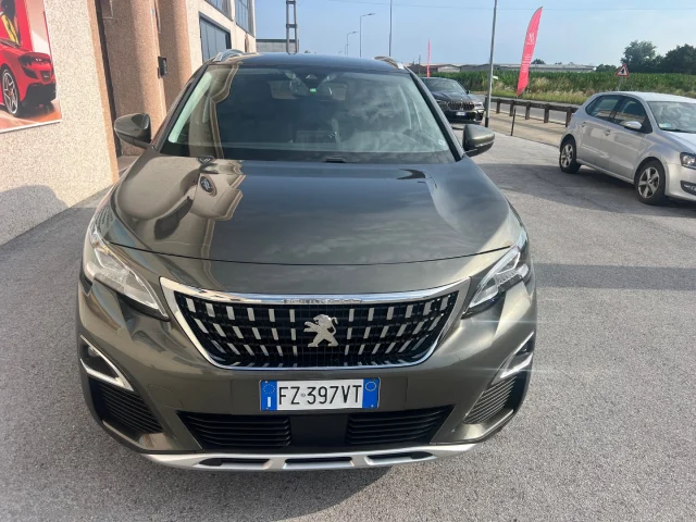 Auto - Peugeot 3008 bluehdi 130 s&s eat8 allure