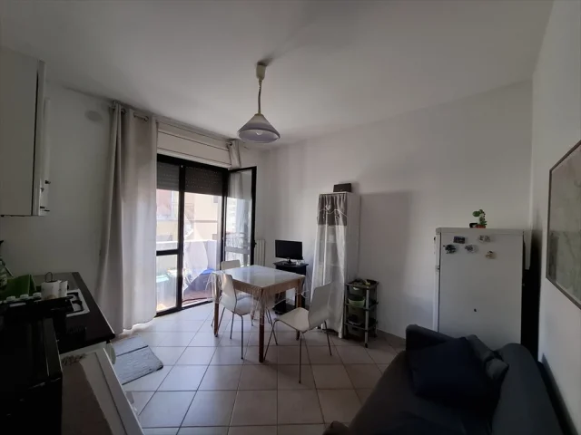 Appartamenti in Vendita - Appartamento in affitto a bari carrassi