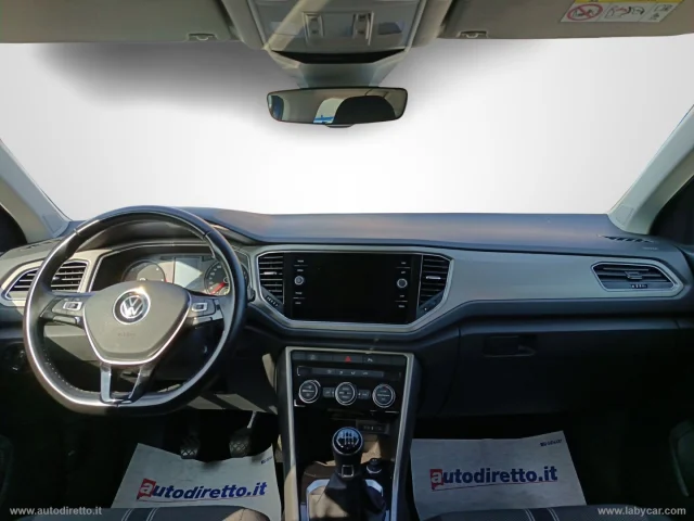 Auto - Volkswagen t-roc 2.0 tdi business bluemot. tech.