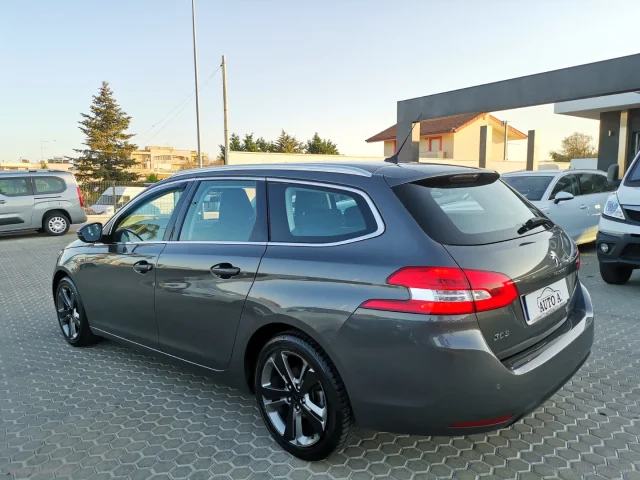 Auto - Peugeot 308 bluehdi 130 s&s eat6 sw allure