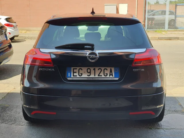 Auto - Opel insignia 2.0 cdti 4x4 160 cv s&s st cosmo