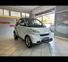 Smart fortwo 1000 52 kw mhd coupÃ© pulse