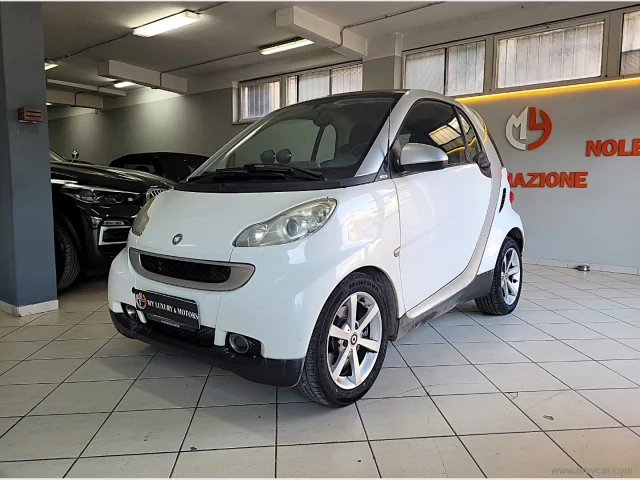 Auto - Smart fortwo 1000 52 kw mhd coupÃ© pulse