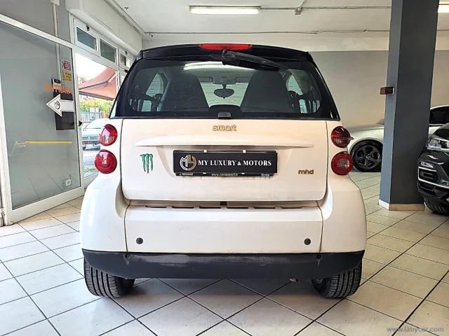 Auto - Smart fortwo 1000 52 kw mhd coupÃ© pulse