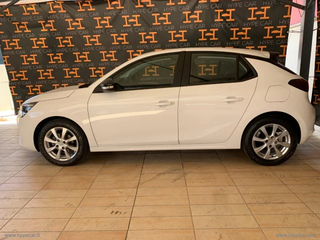 Auto - Opel corsa 1.2 edition